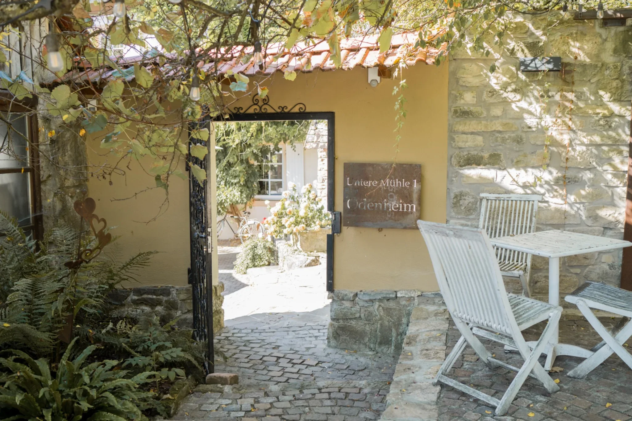 Detailaufnahme der Eheringe bei der Hochzeit in der Eventmühle Kraichgau